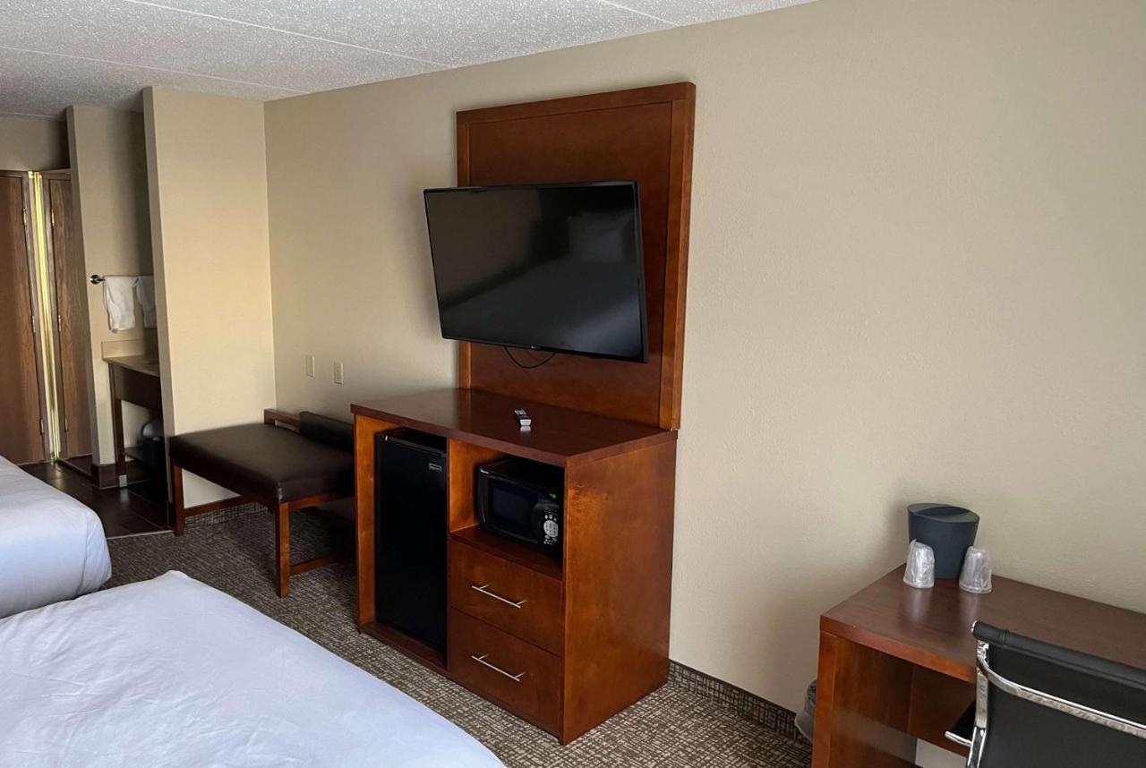 Wingate By Wyndham Clearfield Hotel Exterior photo